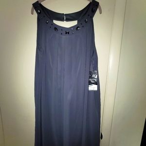 Plus size sleeveless gray dress